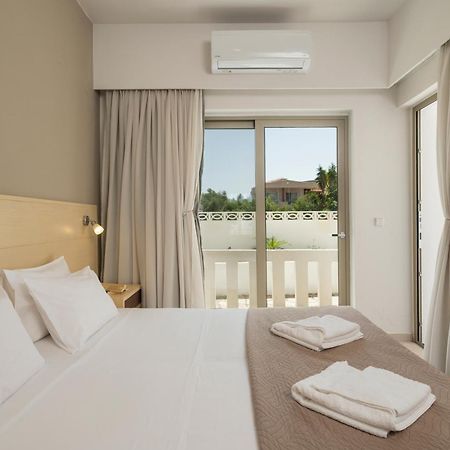 Esplanade Apartments Калатас Екстериор снимка