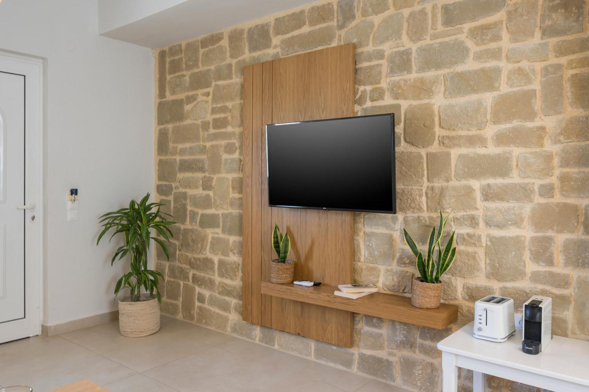 Esplanade Apartments Калатас Екстериор снимка