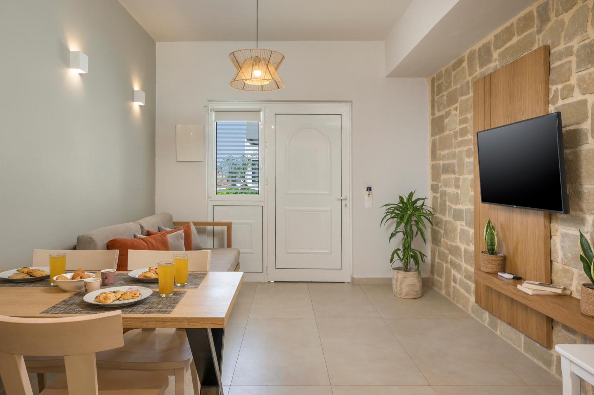 Esplanade Apartments Калатас Екстериор снимка