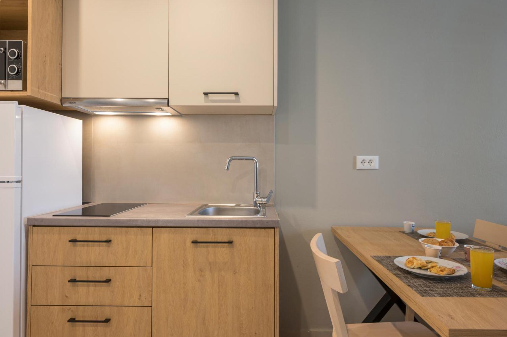 Esplanade Apartments Калатас Екстериор снимка