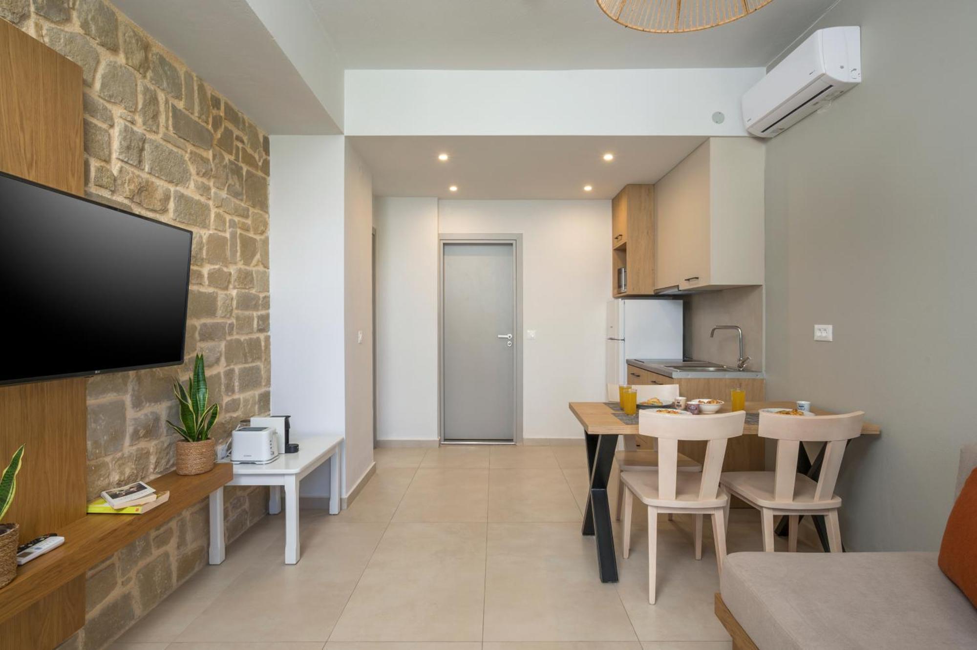 Esplanade Apartments Калатас Екстериор снимка