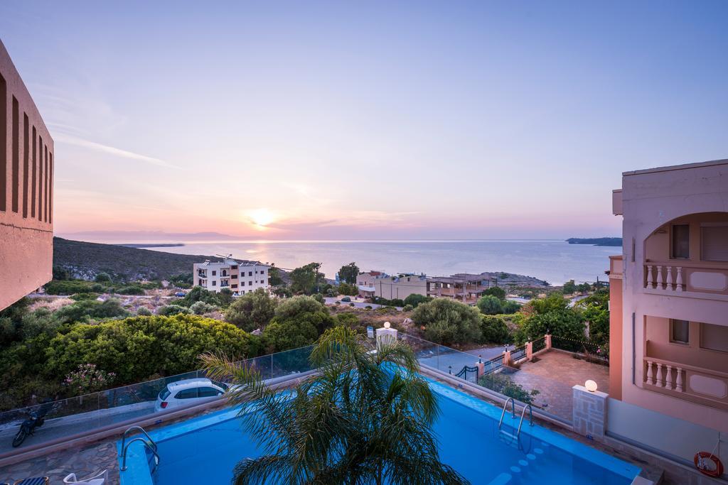 Esplanade Apartments Калатас Екстериор снимка