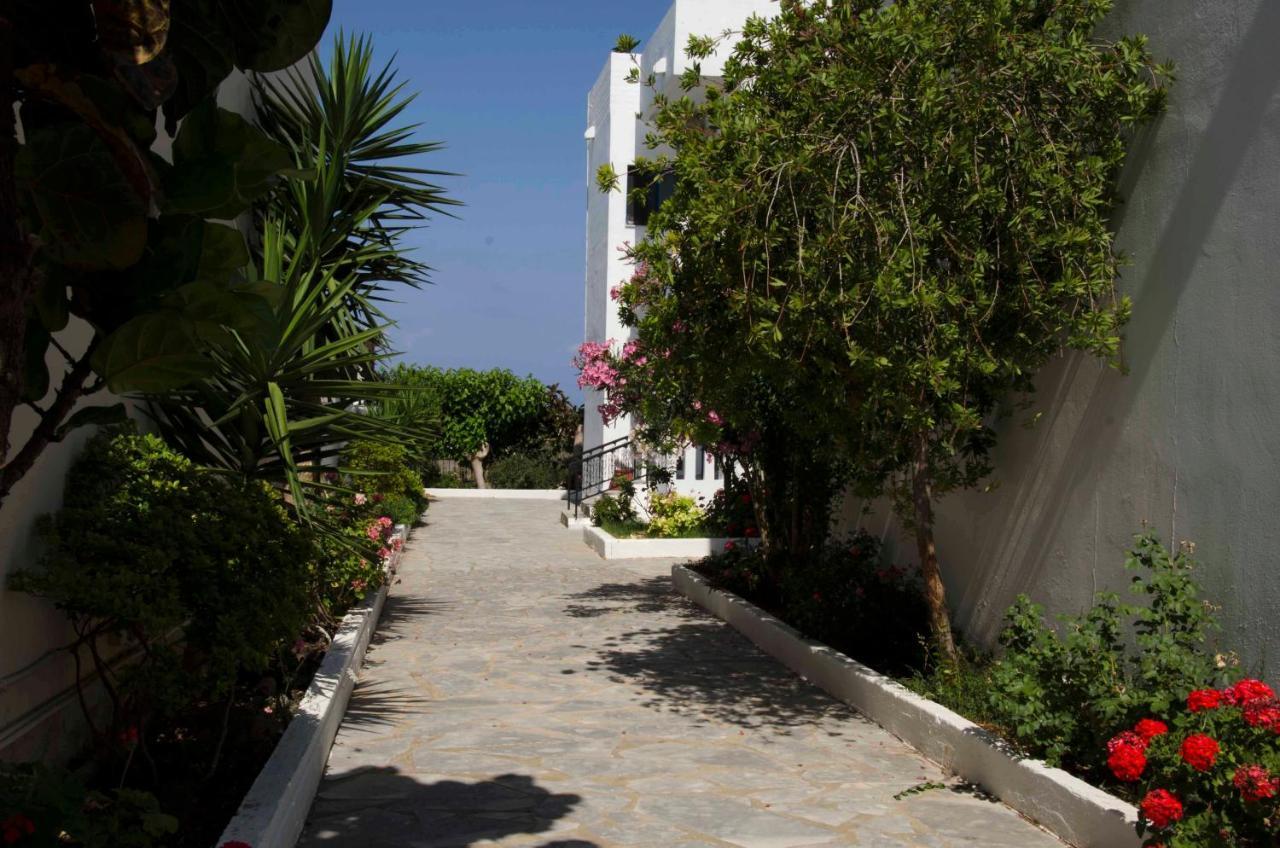Esplanade Apartments Калатас Екстериор снимка